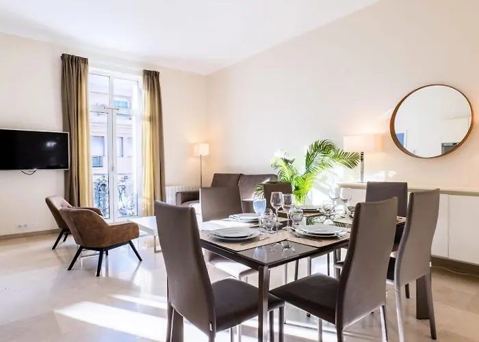 Résidence 3 Pièces Rue D’antibes à Deux Pas Du Palais Des Festivals - 3 Pièces Rue D’antibes à Deux Pas Du Palais Des Festivals Mae-2263 Appartamento Cannes