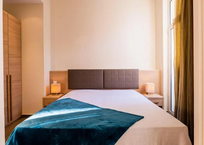 Résidence 3 Pièces Rue D’antibes à Deux Pas Du Palais Des Festivals - 3 Pièces Rue D’antibes à Deux Pas Du Palais Des Festivals Mae-2263 Cannes