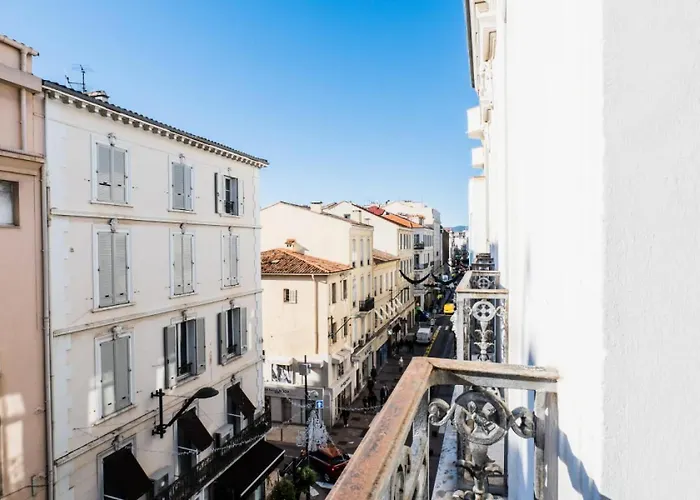 Résidence 3 Pièces Rue D’antibes à Deux Pas Du Palais Des Festivals - 3 Pièces Rue D’antibes à Deux Pas Du Palais Des Festivals Mae-2263